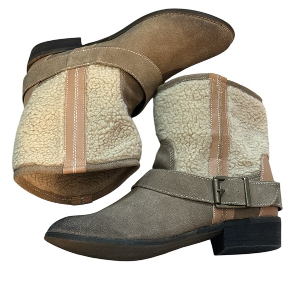 Kelsi Dagger oiled suede leather faux fur side buckle booties boots Sz 8 1/2 - Picture 6 of 12